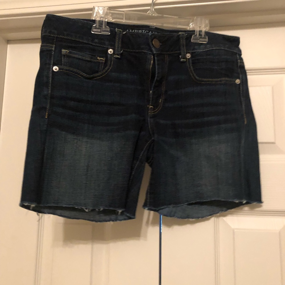 Women’s Dark Wash Jean Shorts - Great Condition